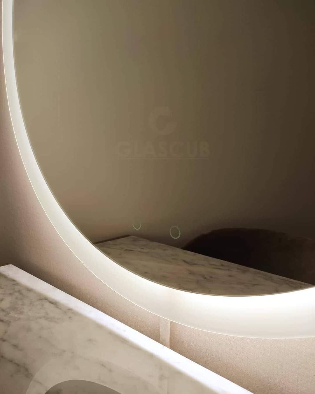 ESPEJO LED TÁCTIL OVALADO 60 X 80 CM